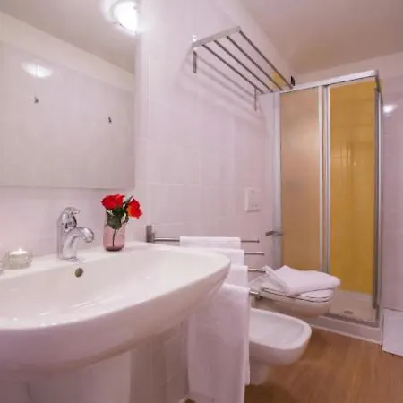 Sleeps 3 Pool Apartamento *